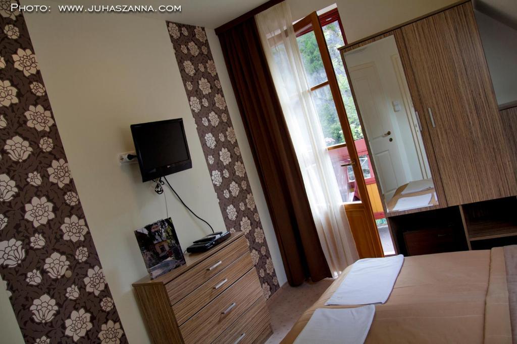 Hotel Tókert Lillafüred Habitación foto